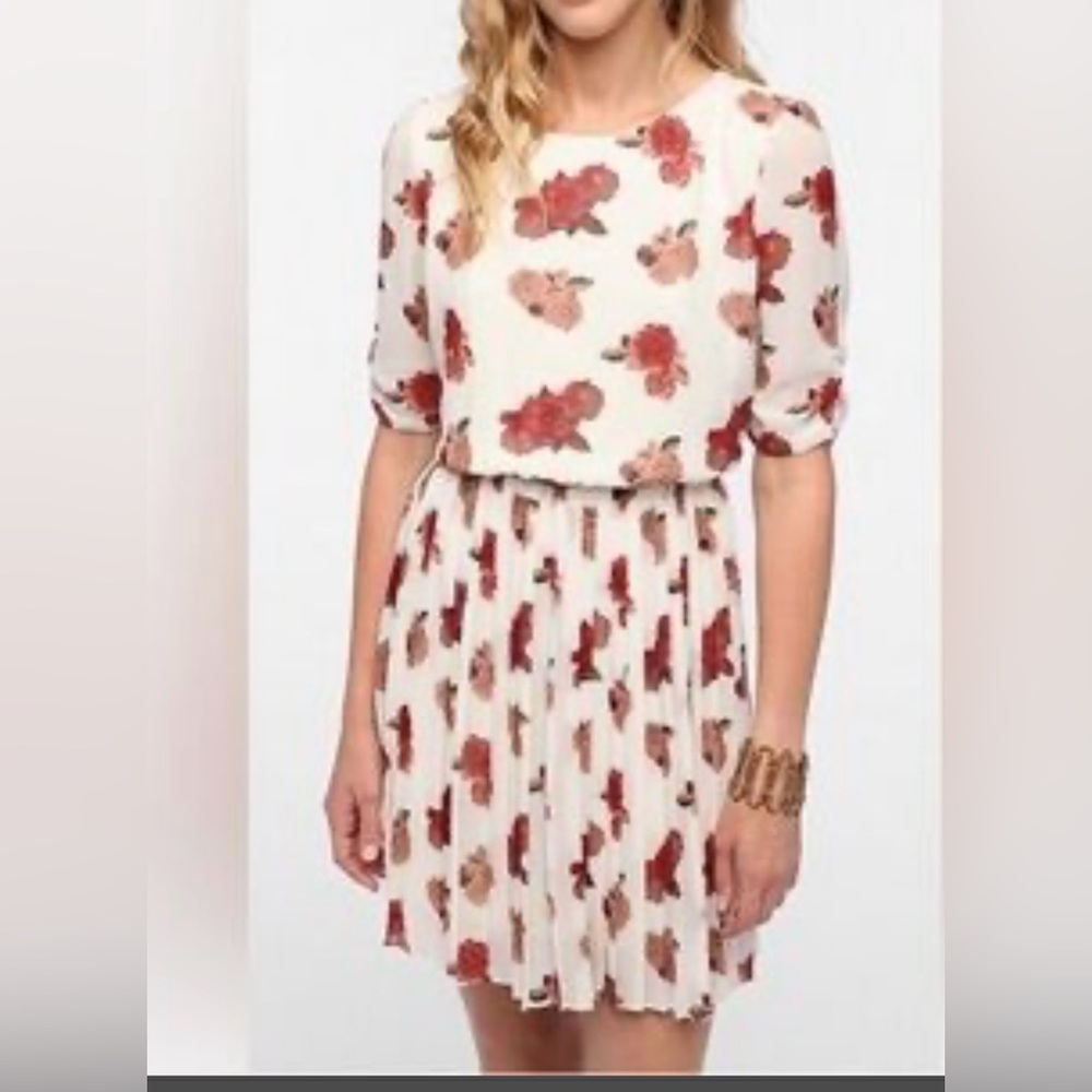 Anthropologie Pins and Needles Floral Print Pleated Dress